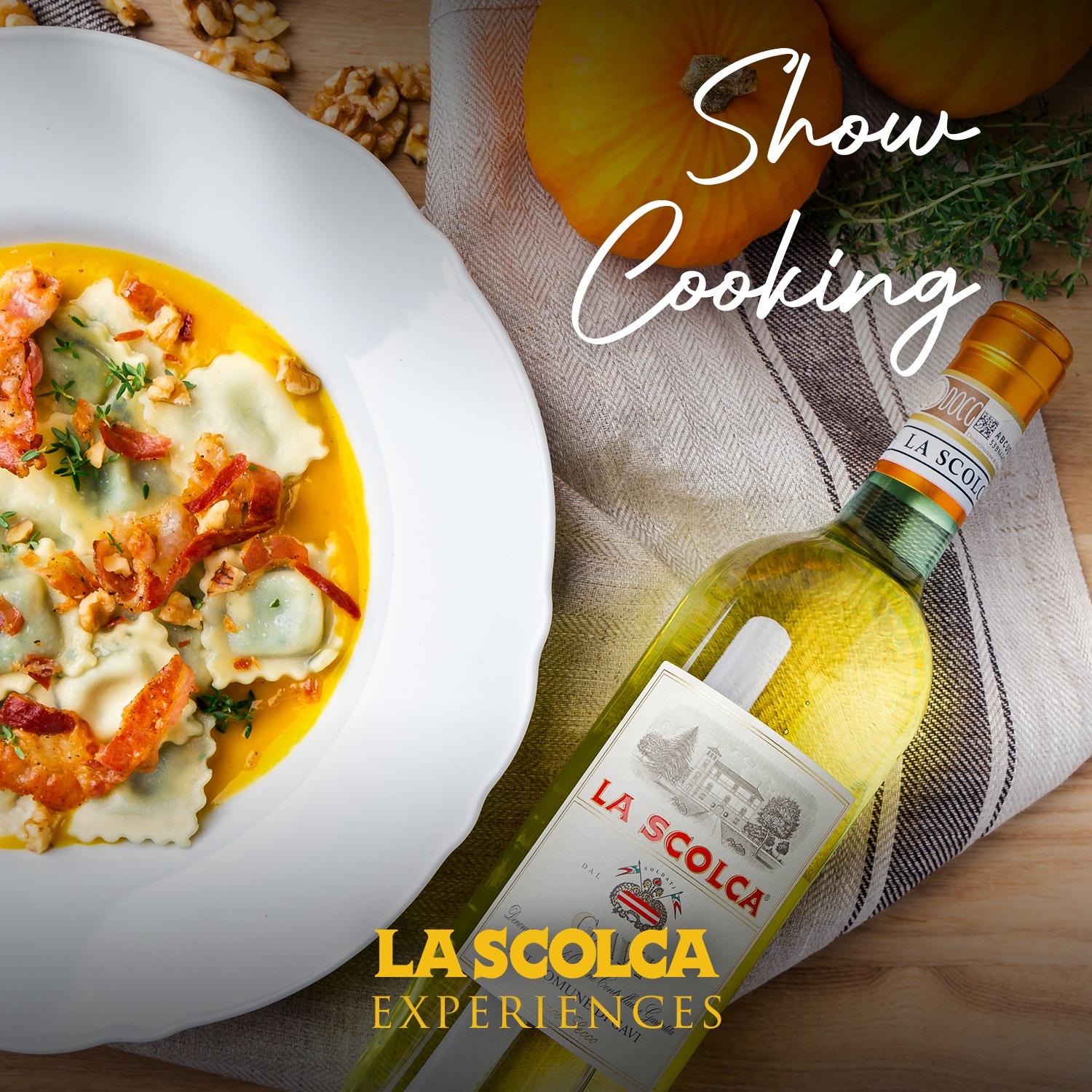 IN DER KÜCHE MIT DER SPÜLKÜCHE